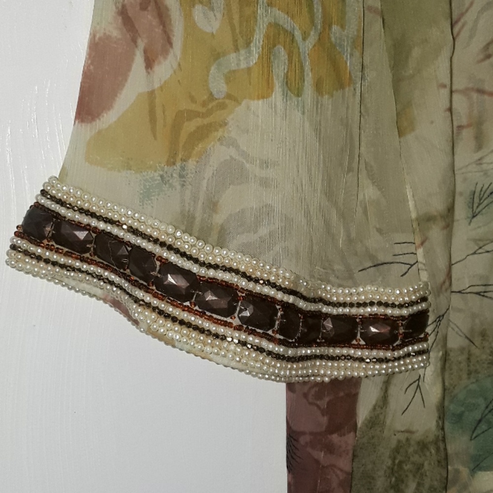 Blouse - Picture 4 of 8